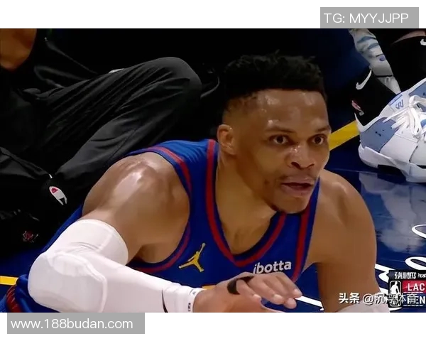 快船总裁直言抢七表现尴尬球员们深感羞愧与失望 快船总裁直言抢七表现尴尬球员们深感羞愧与失望